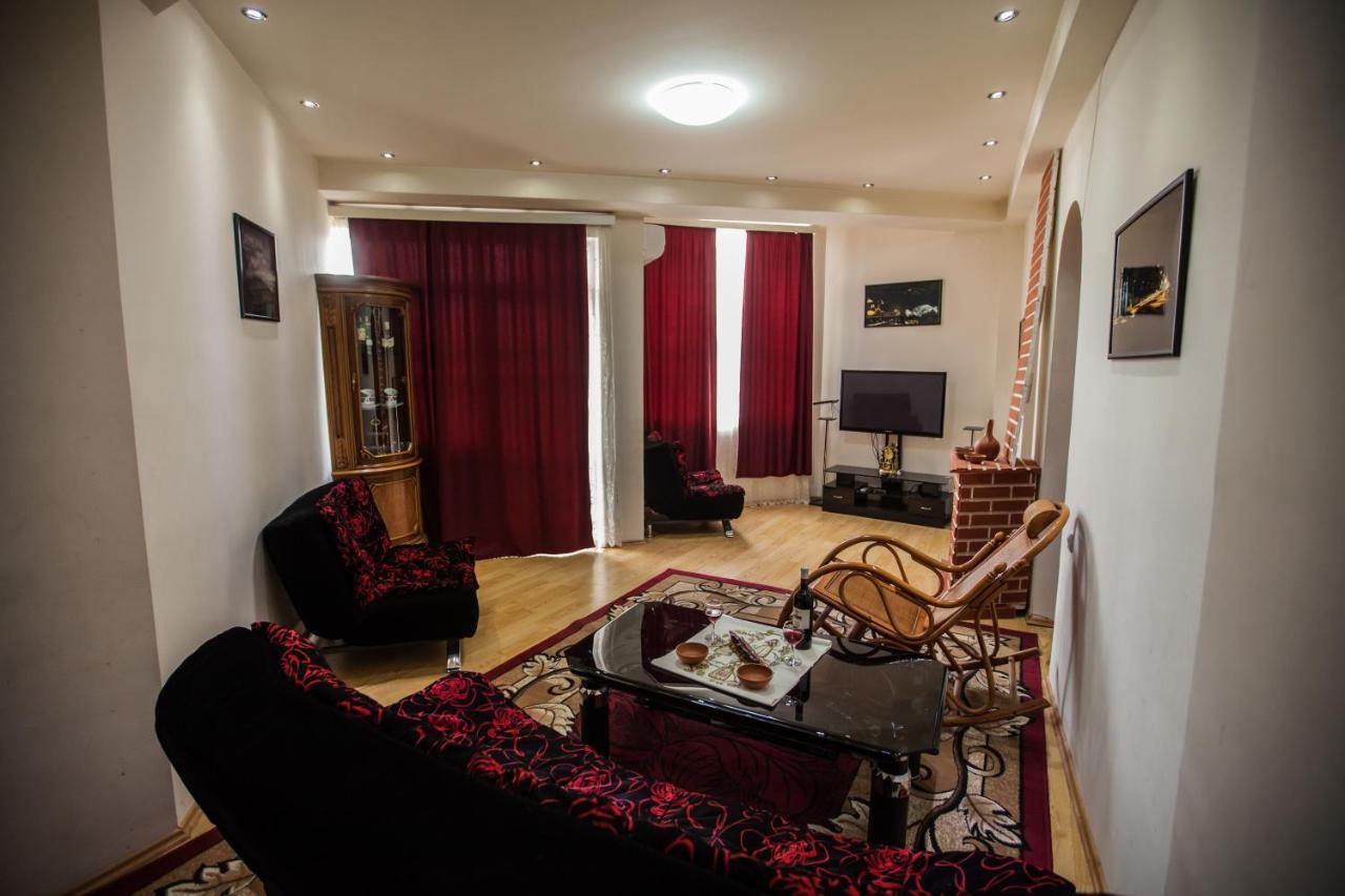 Sunny Apartments. Tbilisi. 300 Aragveli Zewnętrze zdjęcie